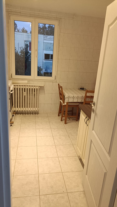 Apartament Semidecomandat 3camere  -Alexandru Obregia