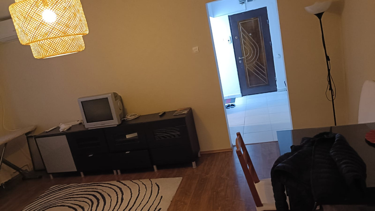 Apartament Semidecomandat 3camere  -Alexandru Obregia