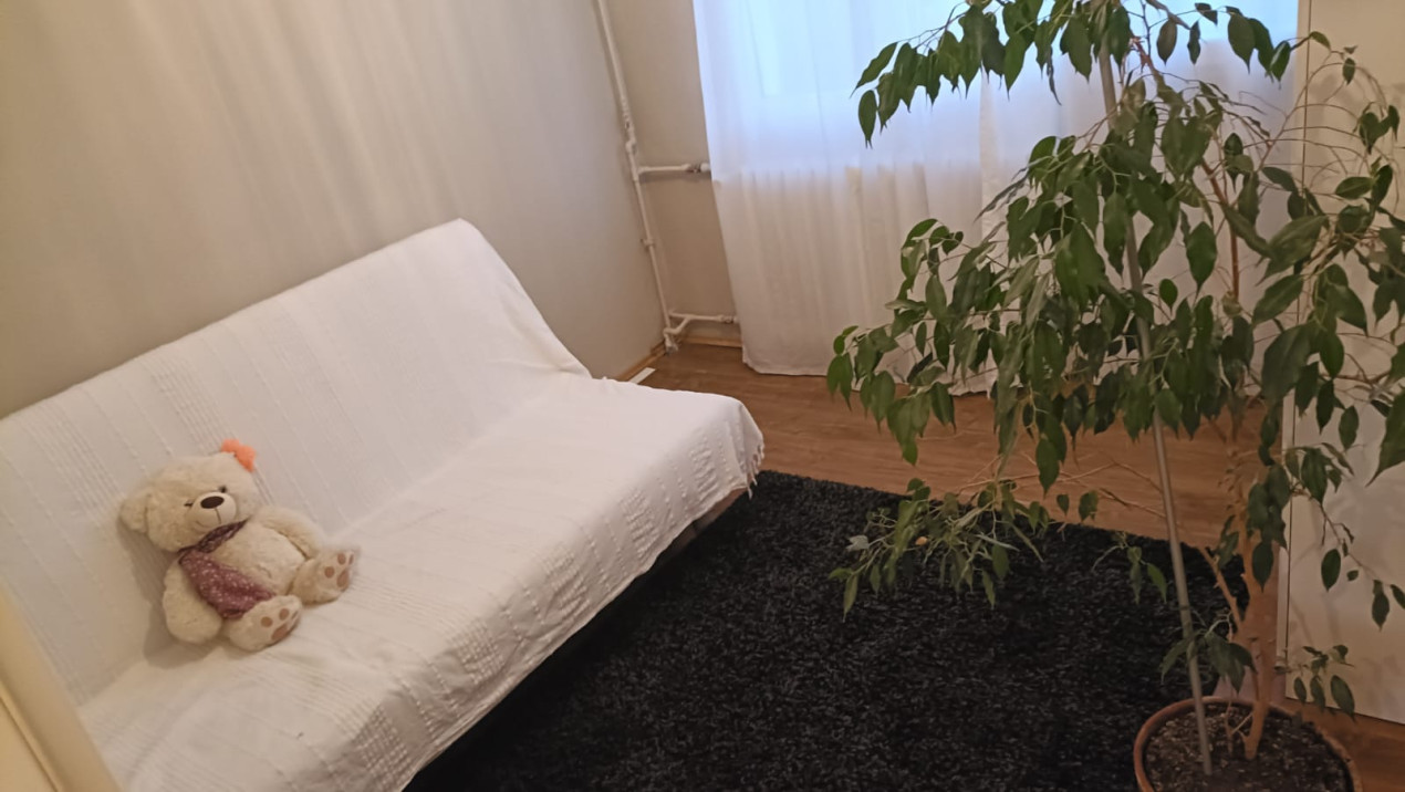 Apartament Semidecomandat 3camere  -Alexandru Obregia