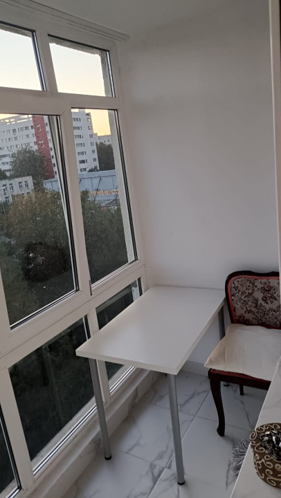 Apartament Semidecomandat 3camere  -Alexandru Obregia