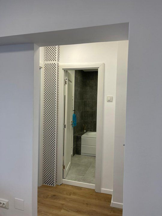  Apartament 2 camere decomandat LUX P-ta Muncii/ Decebal