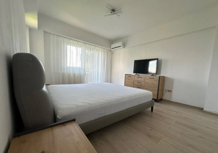 Apartament 2 camere - VEDERE BULEVARDUL UNIRII 