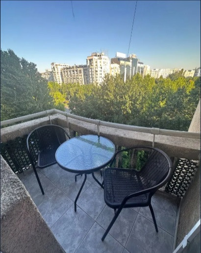 Apartament 2 camere - VEDERE BULEVARDUL UNIRII 