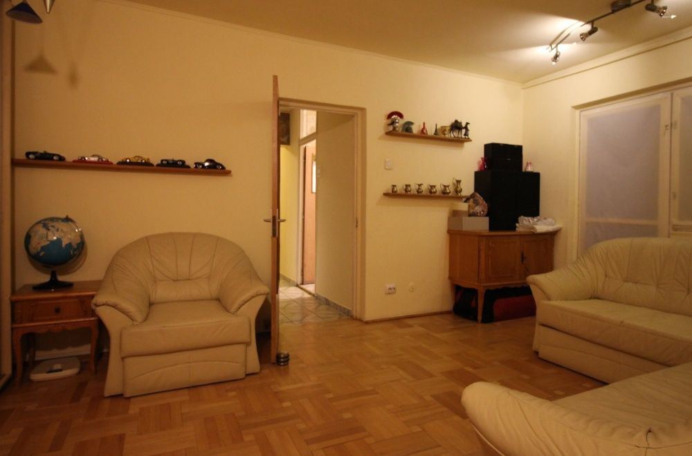 Apartament 4 camere-zona  Crangasi