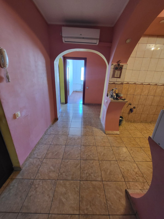 APARTAMENT 4 CAMERE-RAHOVA-DUMBRAVA NOUA-BARCA-2 BALCOANE-2 BAI