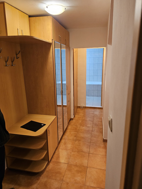 Apartament 2 camere decomandat-zona Gorjului