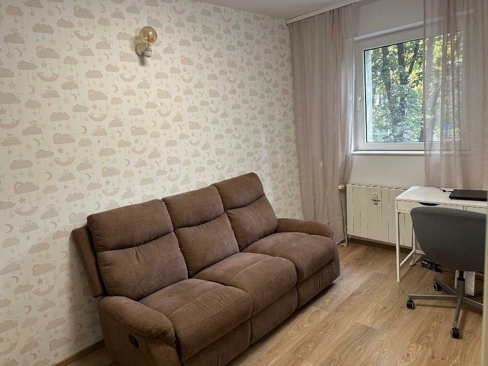 Apartament 3 camere-Drumul Taberei/Favorit-Bloc reabilitat-etaj 1/4