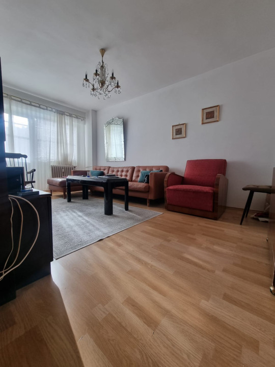 Apartament 4 camere-decomandat- Bulevardul Ferdinand / Mihai Bravu