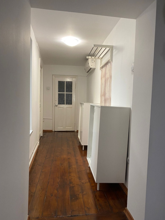 Apartament de inchiriat - 3 camere - mobilat utilat si renovat