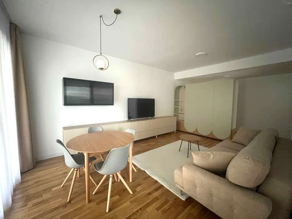 APARTAMENT DE 3 CAMERE, MODERN, 75MP, PARCARE, ROND OMV