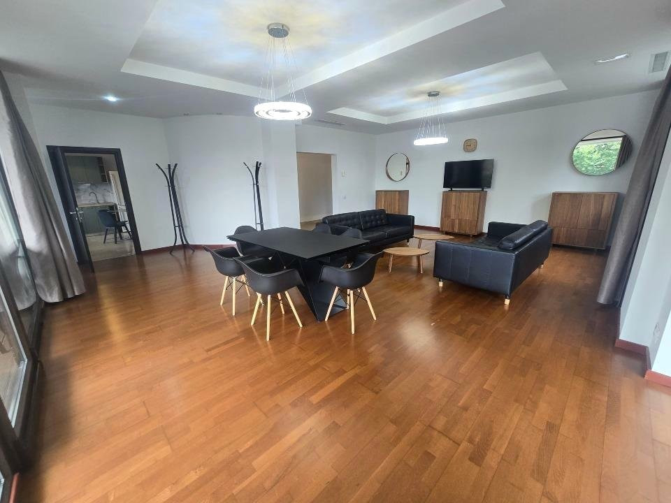 APARTAMENT DE 3 CAMERE, 141 MP UTILI, IANCU NICOLAE