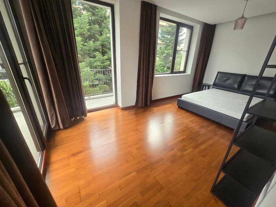 APARTAMENT DE 3 CAMERE, 141 MP UTILI, IANCU NICOLAE