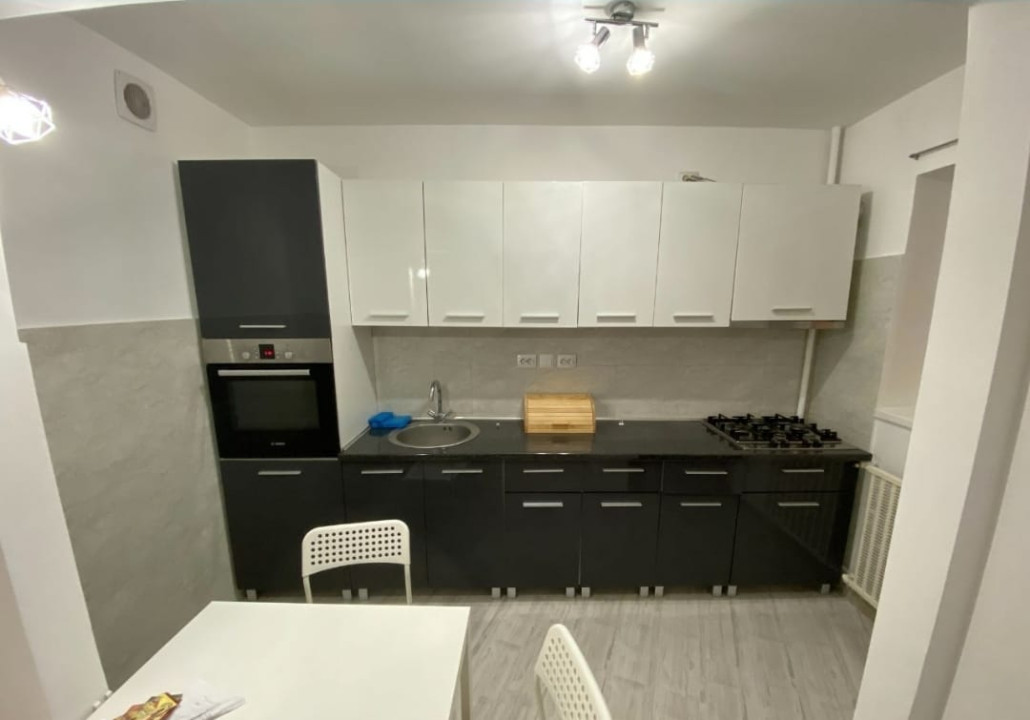 Apartament 3 camere Parcul Tineretului-metrou