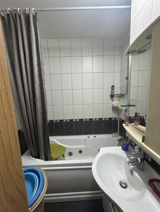 Apartament 3 camere-Decomandat-Drumul Taberei-Posibilitate centrala