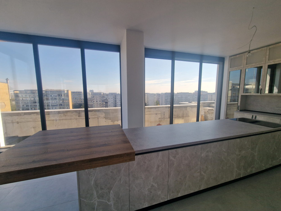 COD E1774 - PREMIUM PENTHOUSE - PANORAMIC VIEW - 662 MP