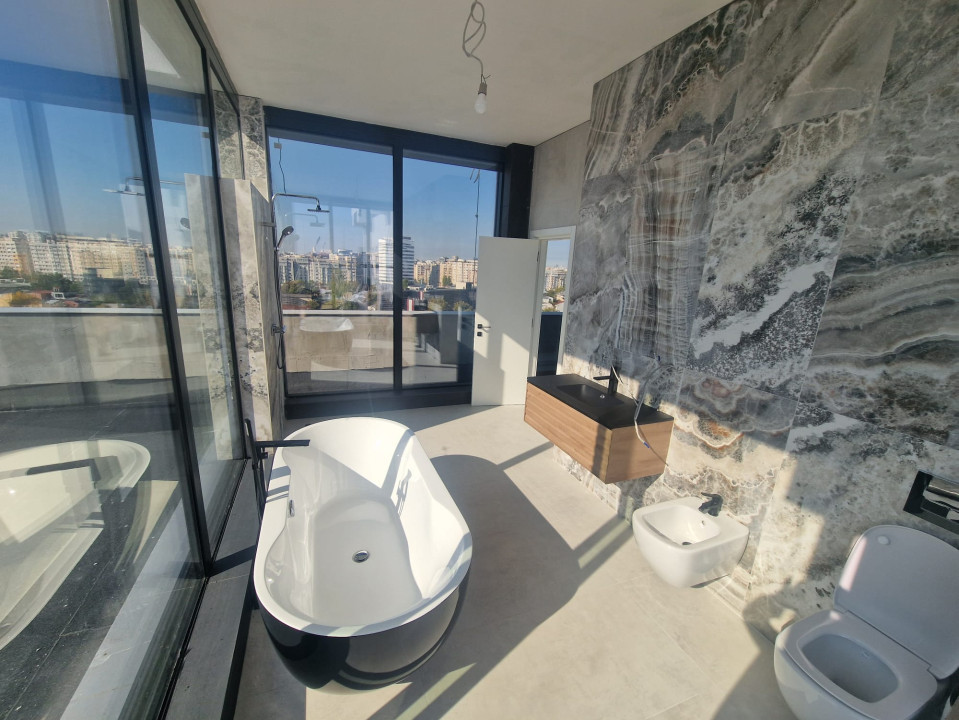 COD E1774 - PREMIUM PENTHOUSE - PANORAMIC VIEW - 662 MP