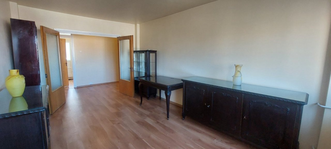 APARTAMENT 4 CAMERE-SEBASTIAN-CALEA RAHOVEI-2 BAI-2 BALCOANE-REABILITAT