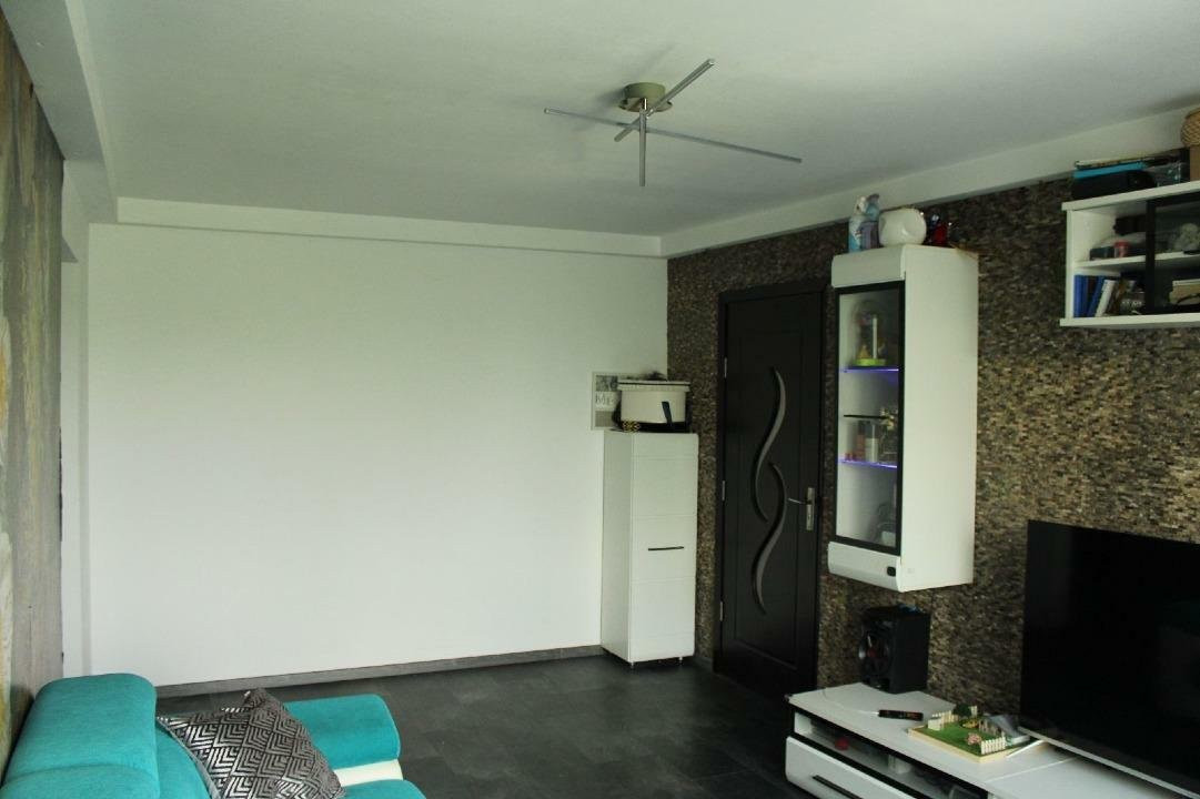 Apartament Spațios cu 3 Camere în Berceni – Confort și Locație Ideală!