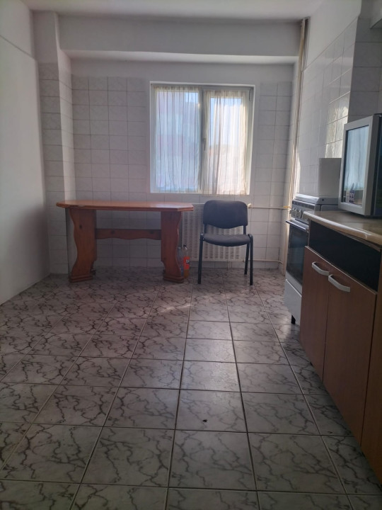 APARTAMENT 3 CAMERE-PETRE ISPIRESCU-SEBASTIAN-2 BAI-DECOMANDAT