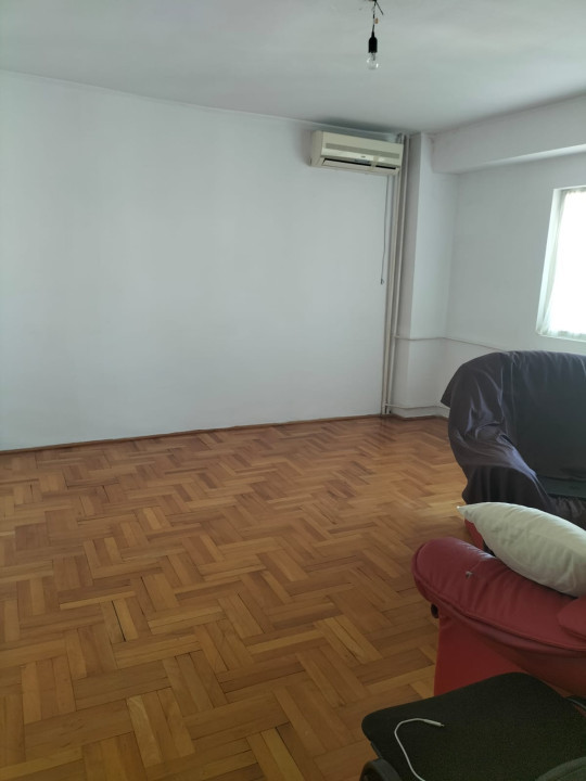 APARTAMENT 3 CAMERE-PETRE ISPIRESCU-SEBASTIAN-2 BAI-DECOMANDAT