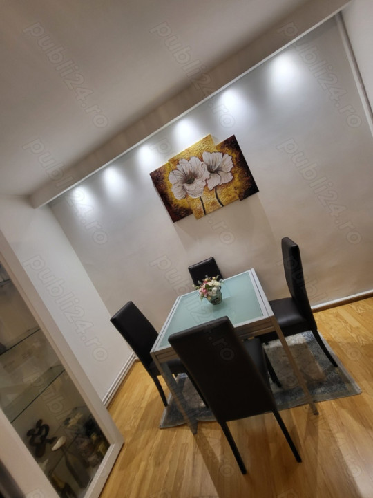 Apartament 4 camere - CENTRALA PROPRIE - zona PIATA RESITA 