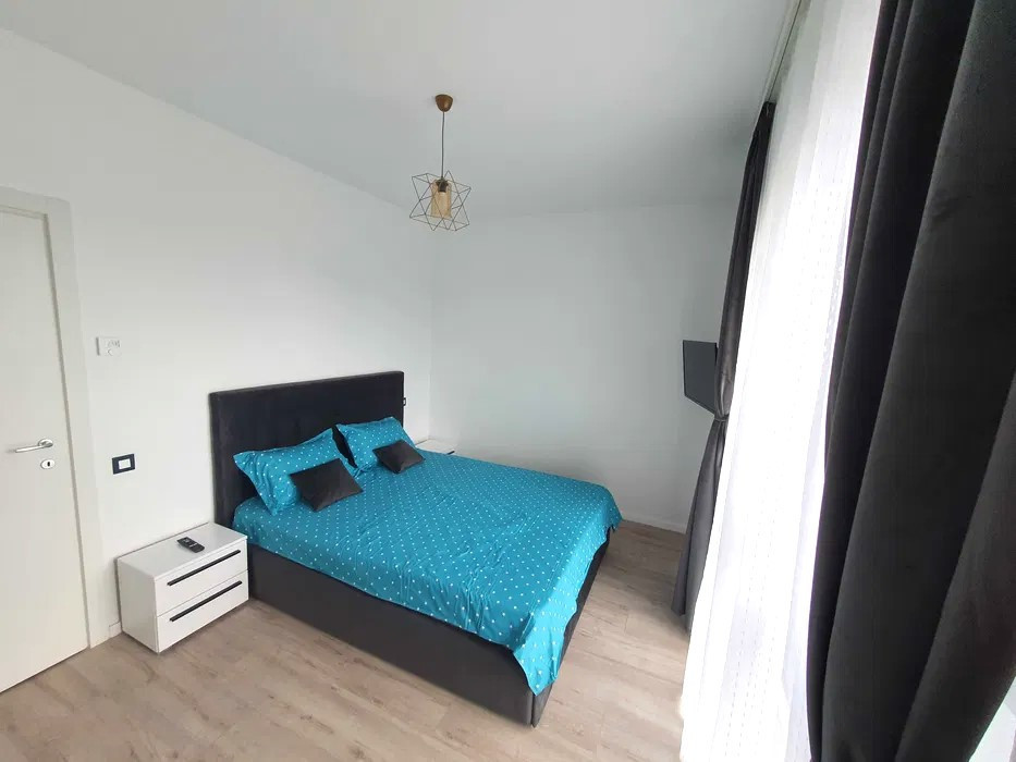 APARTAMENT DE 2 CAMERE, 48 MP UTILI, SISESTI