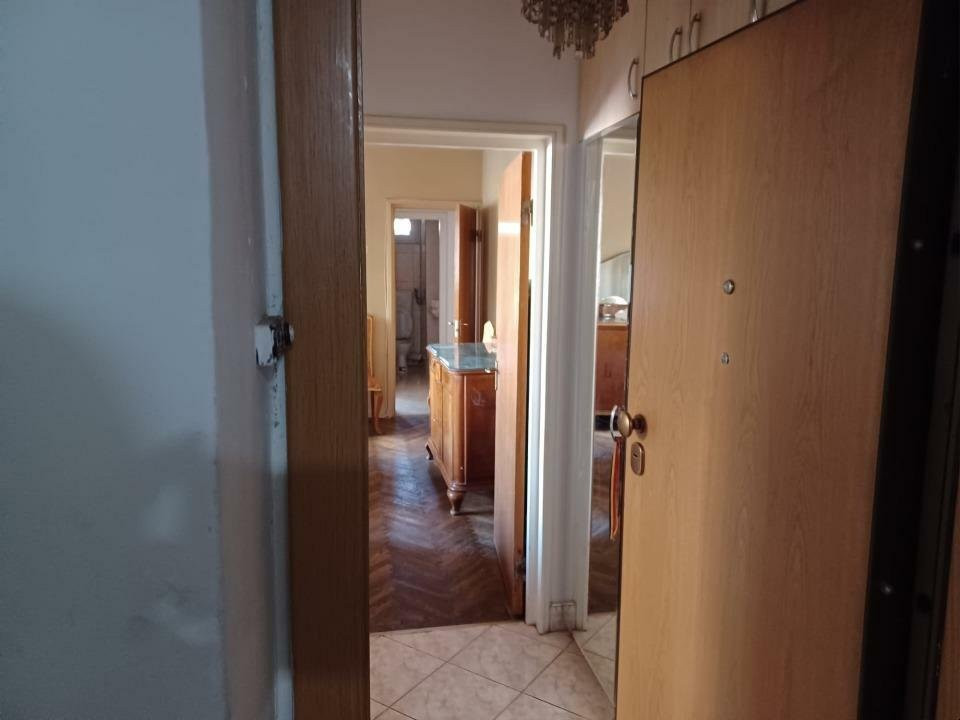 APARTAMENT 3 CAMERE DECOMANDAT ETAJ 1 - DIMITRIE CANTEMIR 