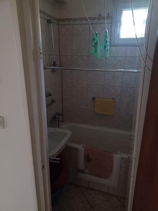 APARTAMENT 3 CAMERE DECOMANDAT ETAJ 1 - DIMITRIE CANTEMIR 