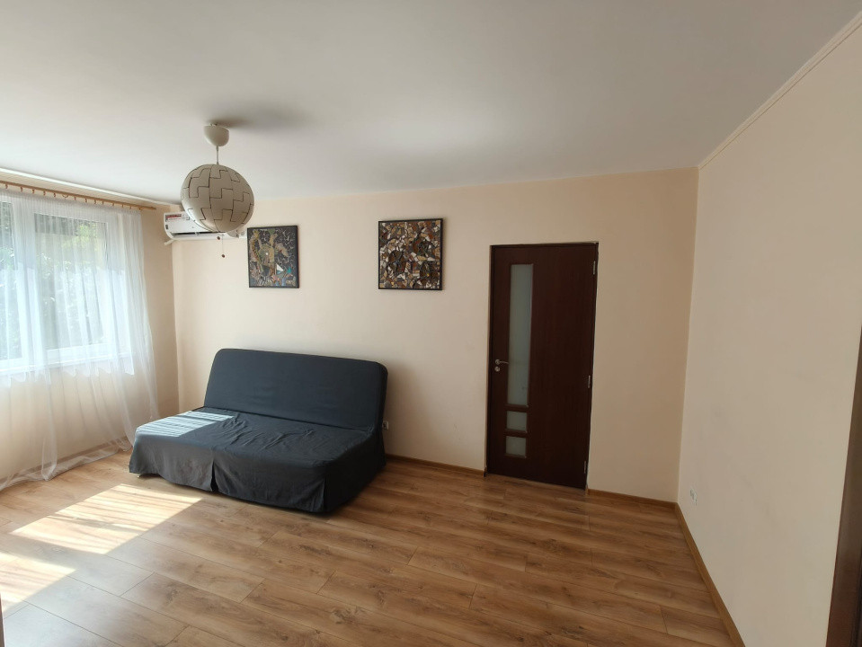 Apartament 3 camere-semidecomandat-zona Drumul Taberei - Favorit