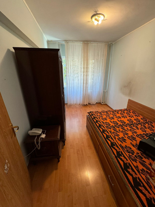 Apartament 3 camere-decomandat-et2- Lucian Blaga 