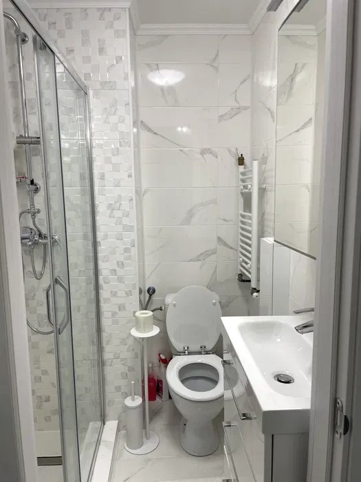 APARTAMENT DE 2 CAMERE PREMIUM, 45MP, CENTRALA DE BLOC, PIATA ROMANA