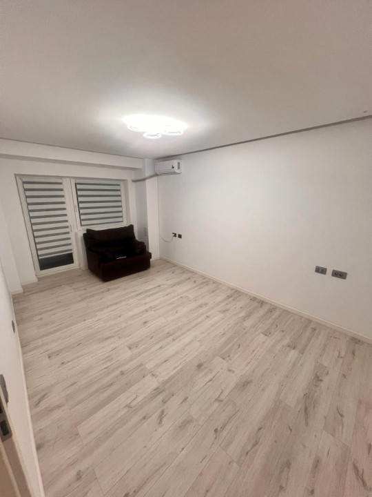 Apartament 3 camere decomandat-Bulevardul Decebal-Alba Iulia