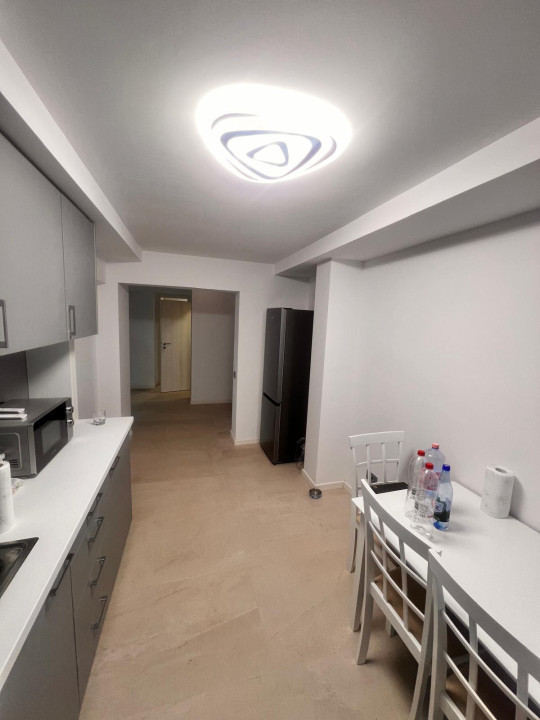 Apartament 3 camere decomandat-Bulevardul Decebal-Alba Iulia