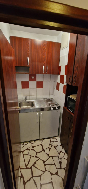 Apartament 4 camere -Piata Victoriei-Guvern