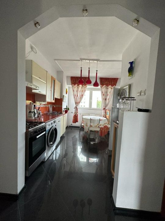 Apartament 2 camere-80MP-Decomandat-Piata Victoriei