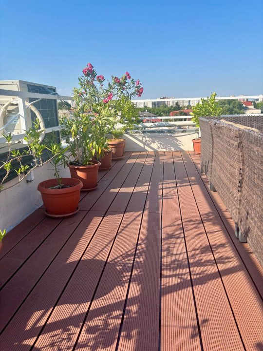 Apartament 5 camere+Terasa 120 mp+garaj -zona - Primaria Sector 1 -Banu Manta
