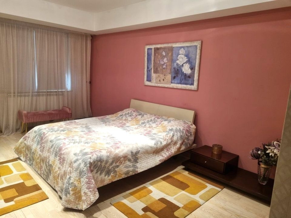 APARTAMENT DE 3 CAMERE, TERASA 98MP, PARCARE, SOSEAUA NORDULUI