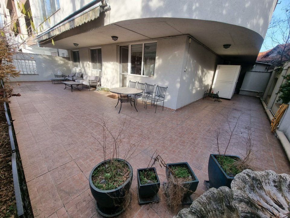 APARTAMENT DE 3 CAMERE, TERASA 98MP, PARCARE, SOSEAUA NORDULUI