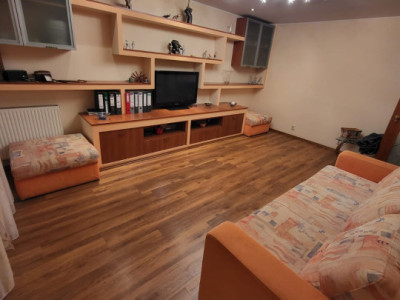 APARTAMENT 4 CAMERE-RAHOVA-PECINEAGA-2 BAI-2 BALCOANE-CENTRALA