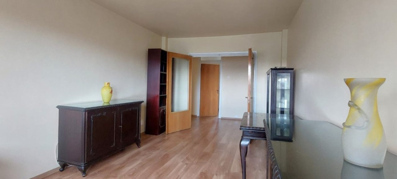 APARTAMENT 4 CAMERE-SEBASTIAN-CALEA RAHOVEI-2 BAI-2 BALCOANE-REABILITAT