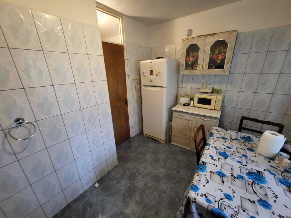 APARTAMENT 3 CAMERE-RAHOVA-DUNAVAT-BLOC REABILITAT-2 BAI-DECOMANDAT