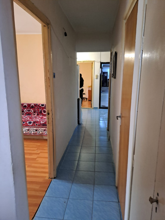 APARTAMENT 3 CAMERE-RAHOVA-STRADA GLICINELOR-DECOMANDAT-2 BAI