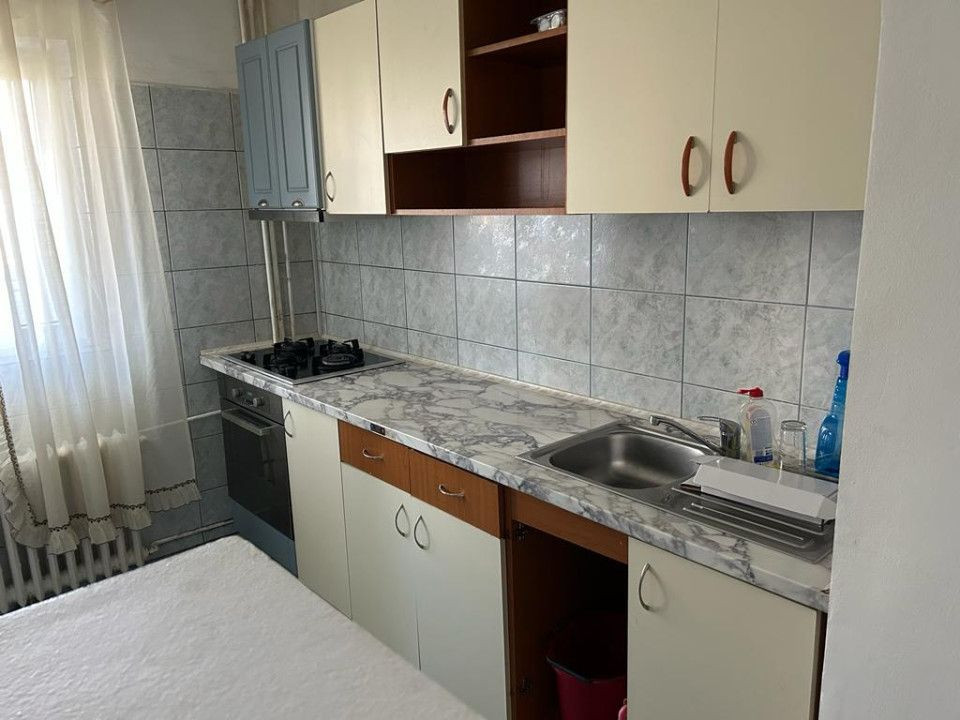 APARTAMENT 2 CAMERE-RAHOVA-DECOMANDAT