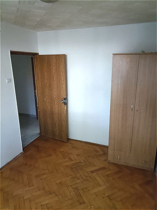 Apartament Semidecomandat 3 camere Eroii Revolutiei