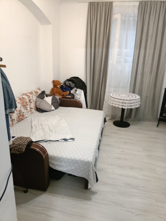 Apartament Semidecomandat 3 camere Timpuri Noi