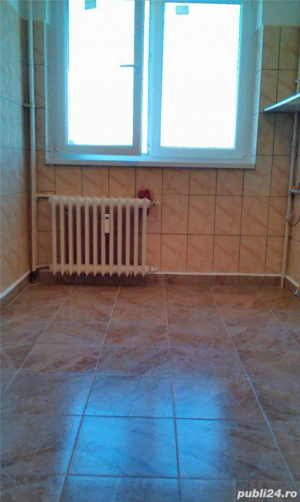 APARTAMENT 3 CAMERE | RENOVAT | METROU GORJULUI