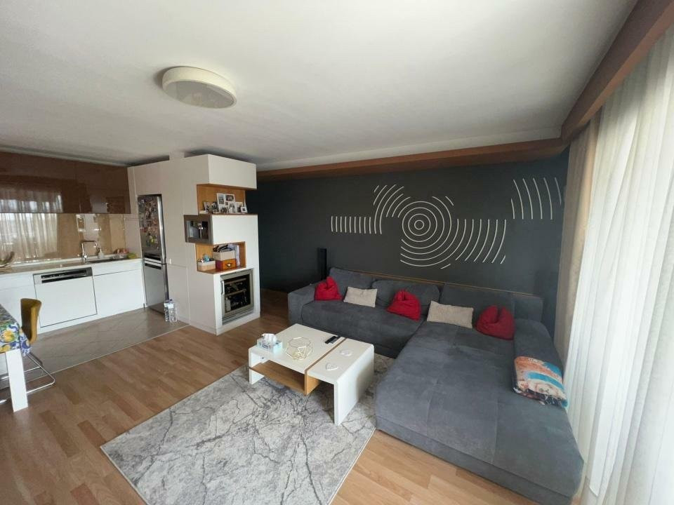 Apartament 3 camere Bucurestii Noi