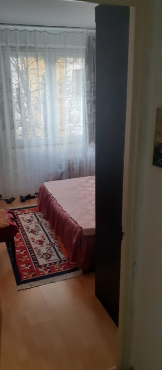 Apartament 4 camere Pantelimon-Piata Delfinului