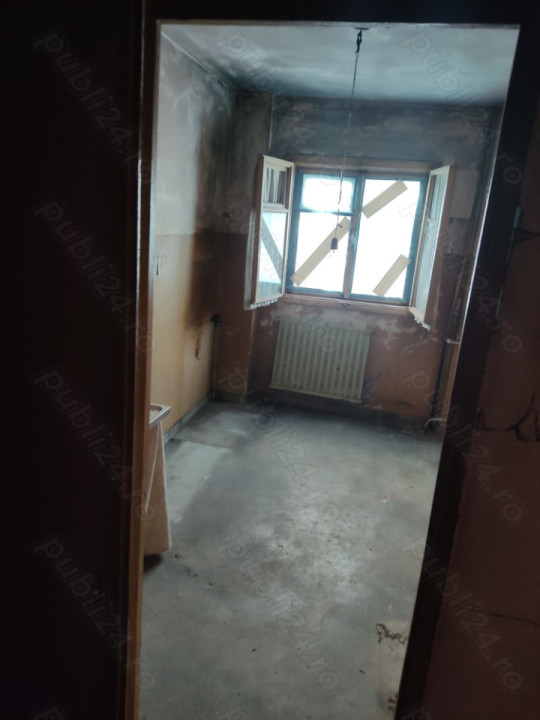 Apartament 2 camere -Necesita Renovare - 10 minute Metrou - Dristor