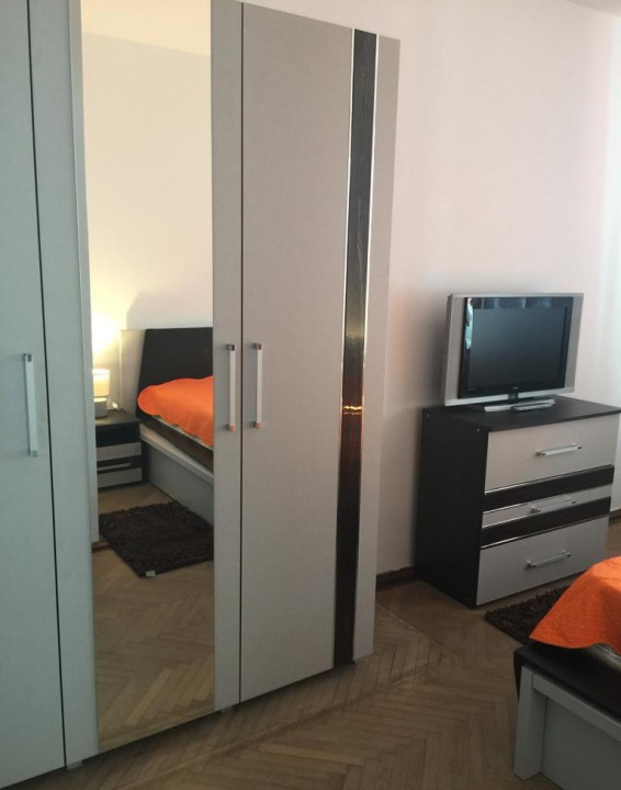 Apartament 3 camere Crangasi-Bulevardul Constructorilor